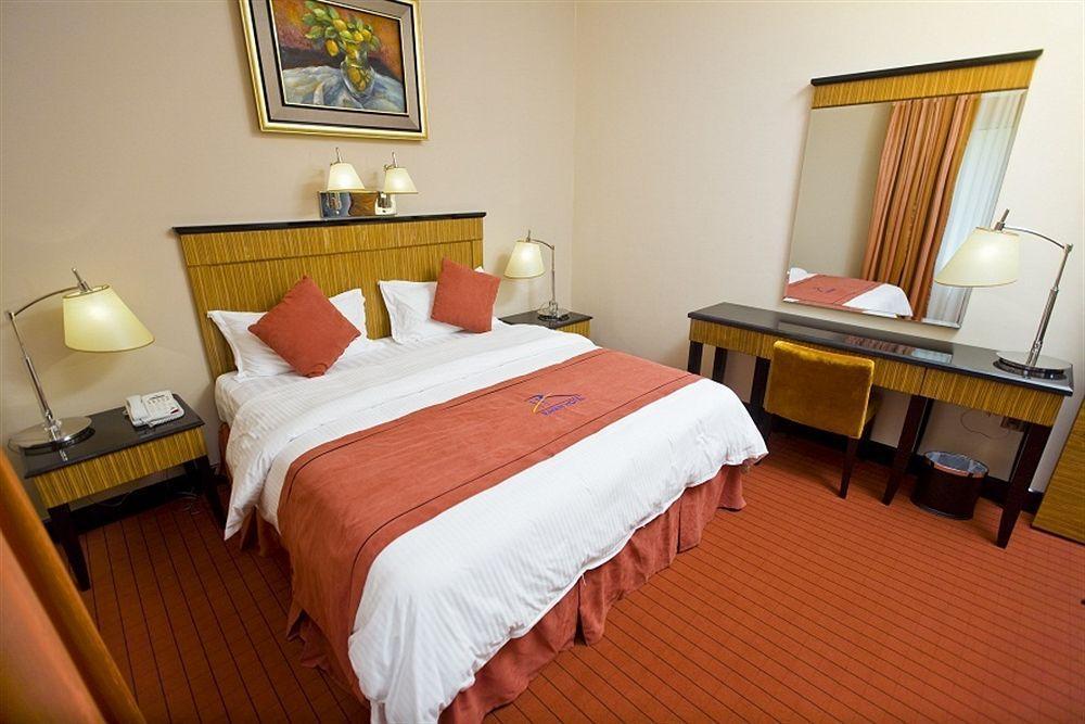 Rayan Hotel Corniche Sharjah Exterior photo