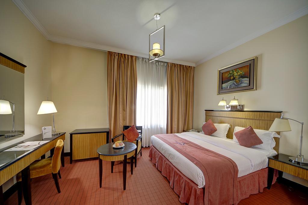 Rayan Hotel Corniche Sharjah Exterior photo
