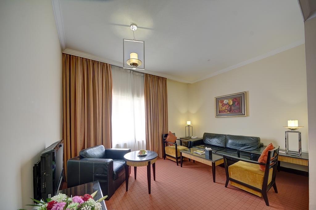 Rayan Hotel Corniche Sharjah Exterior photo