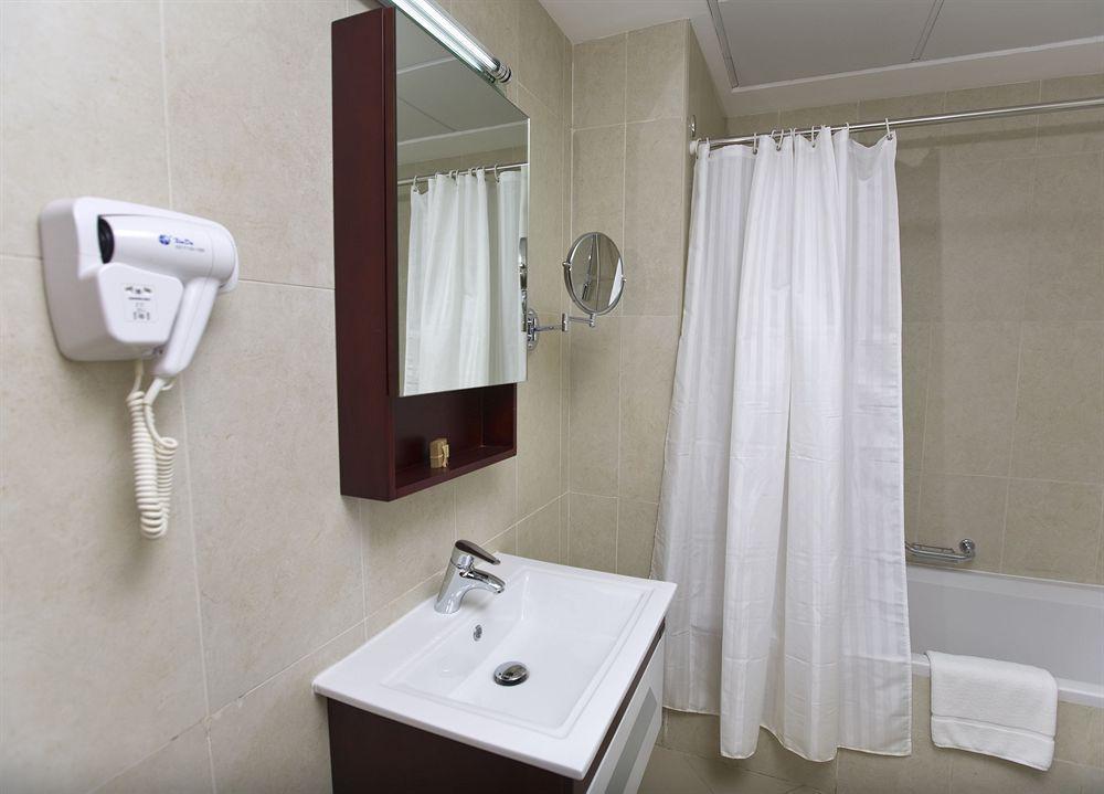Rayan Hotel Corniche Sharjah Exterior photo