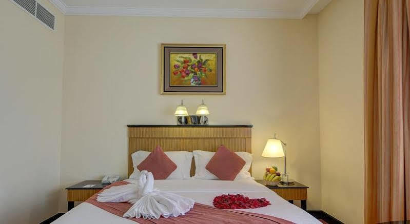 Rayan Hotel Corniche Sharjah Exterior photo